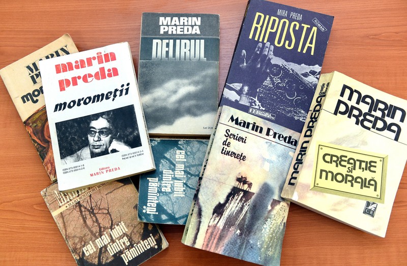 O parte din cărțile scrise de Marin Preda | Foto: Agerpres
