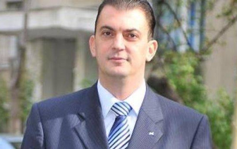 Atac dur la Traian Băsescu: “Nu poate face asta ori de câte ori se plictiseşte”!