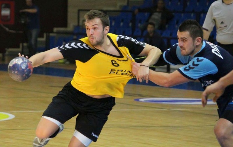 În play-out-ul Ligii Naționale masculine de handbal, Vasluiul a bătut la Ploiești