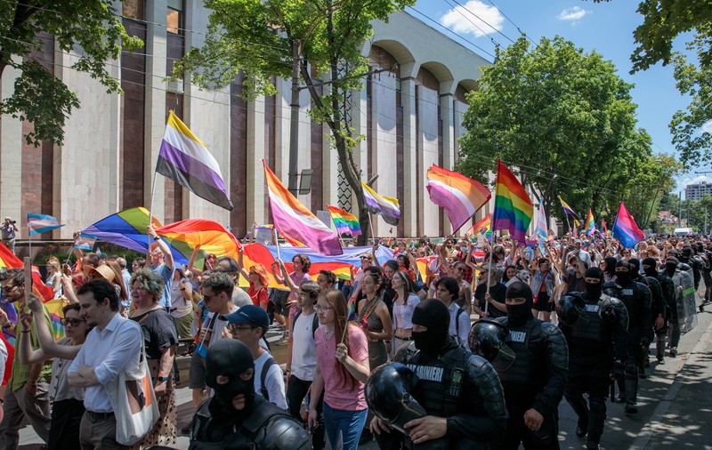 CORESPONDENȚĂ DIN MOLDOVA. Cum a arătat cel mai mare marș Pride din istoria Chișinăului