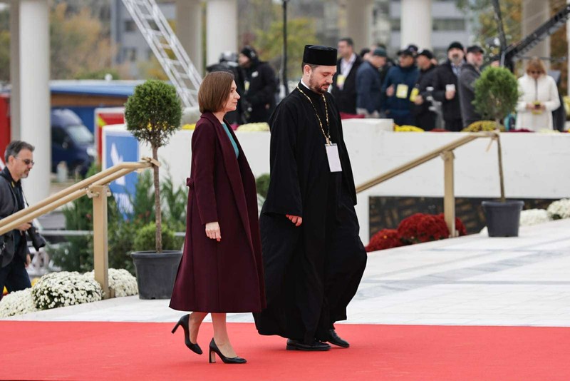 Maia Sandu la sfințirea Catedralei Mântuirii Neamului, Foto: Vlad Chirea / Libertatea