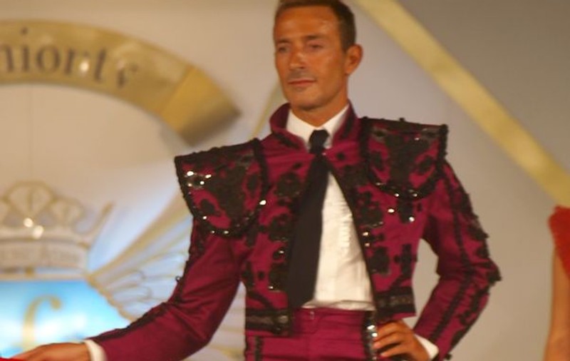 Radu Mazăre petrece Paştele în Madagascar: "O iau și pe mama"