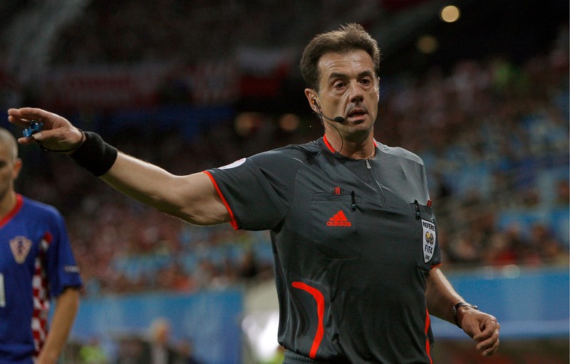 Vassaras (48 de ani), pe vremea când era arbitru activ. Foto: EPA