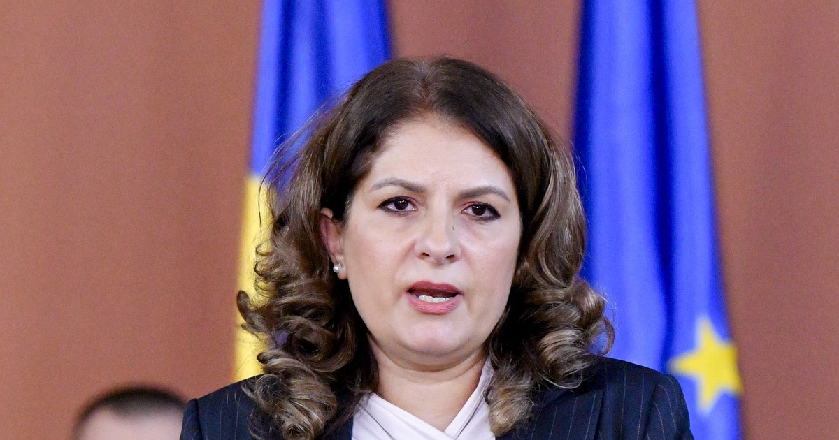 Liana Arsenie, presedintele CAB participa la conferinta de presa organizata de Curtea de Apel Bucuresti (CAB), joi, 11 decembrie 2025