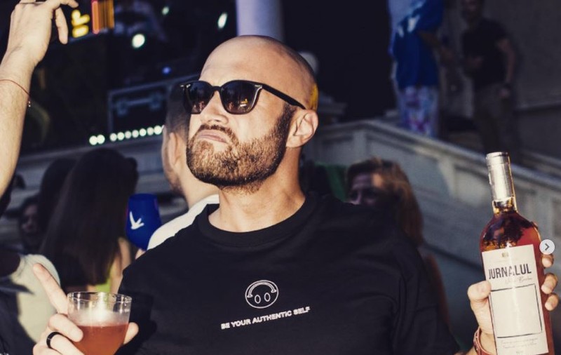 Cum și-a sărbătorit Mihai Bendeac ziua de naștere. Actorul a împlinit 39 de ani: „Am primit cadoul din partea părinților”