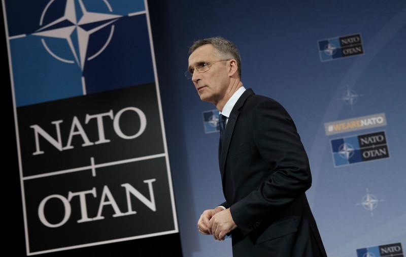 NATO a decis să expulzeze 7 diplomați ruși