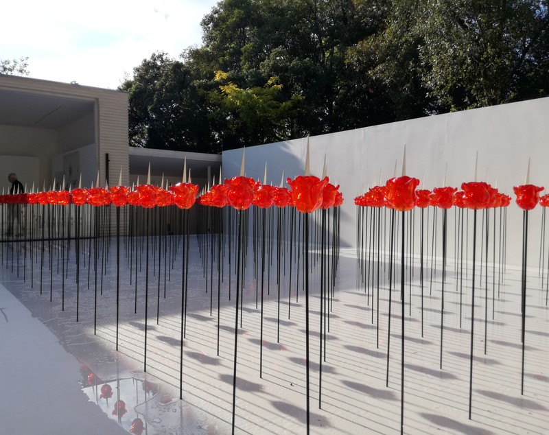 FOTO | Corespondență Libertatea de la Bienala de Artă de la Veneția 2019: de la epava unui vas pe care au murit 1.000 de imigranți până la performance-ul de pe o plajă artificială, cu care Lituania a câștigat Leul de Aur