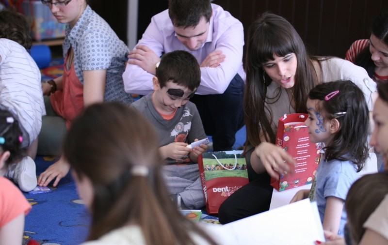 2.000 de euro, de Ziua Copilului, pentru micuţii bolnavi de autism