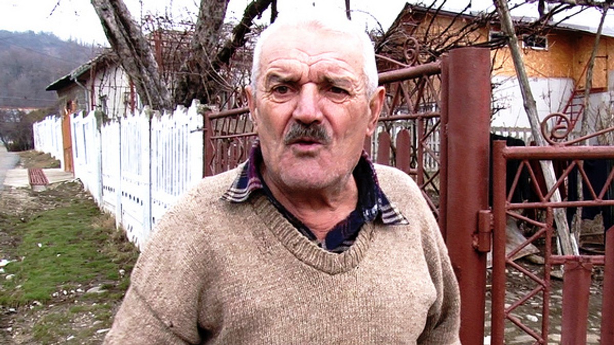 Bunicul tânărului care a incendiat un câine în Dâmbovița