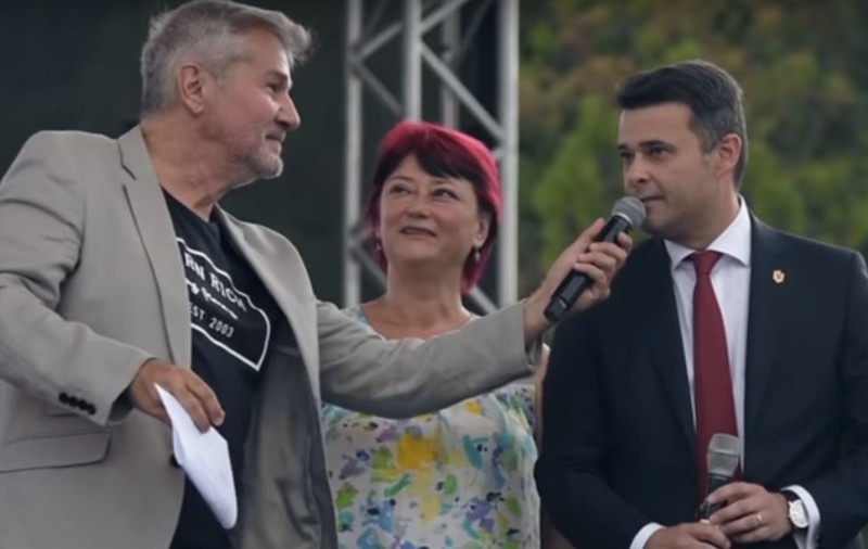 OPINIE/ Oare merită onorariul, stimabile cetățean Dan?