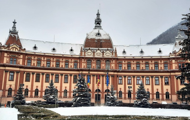 Orașul Braşov rămâne în scenariul roşu pentru următoarele 14 zile