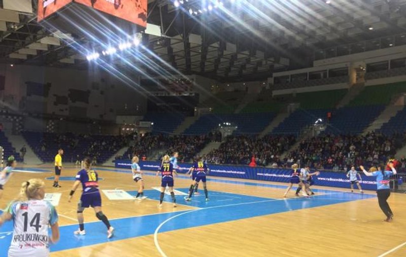 Corona Brașov - în turul doi, succes pentru HCM Roman