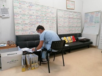 Spitalul este plin, iar zilnic ajung la spital cel puţin 40 de oameni care ar putea fi internaţi