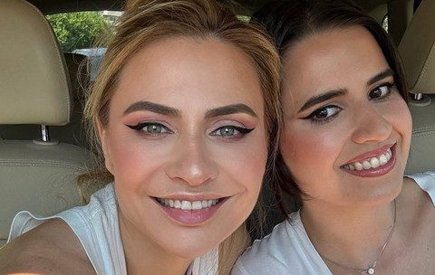 Adina Buzatu în ziua nuntii fiicei sale, Sara