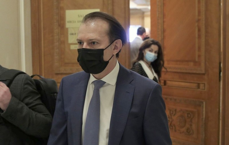 SURSE: PNL va cere în coaliţie un pact pe energie până în 2026
