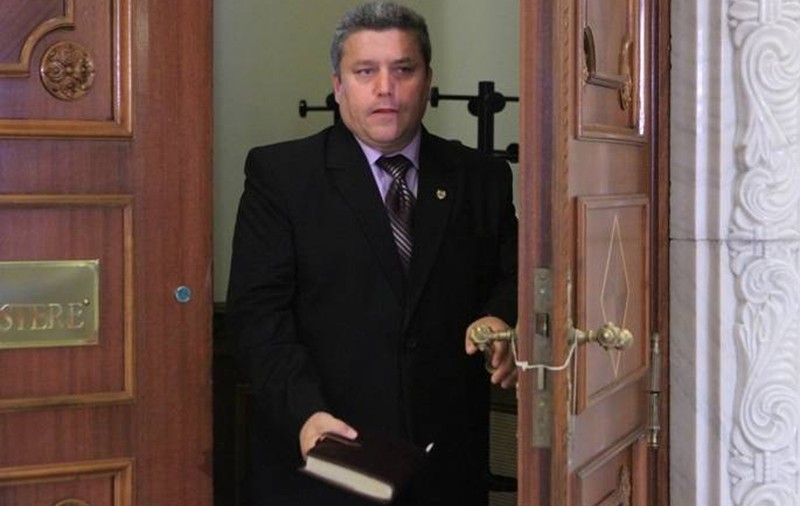 Senatorul UNPR Haralambie Vochiţoiu propune ca femeile să muncească doar până la 60 de ani