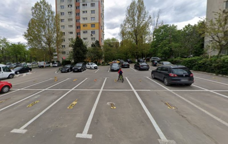 Locuitorii din Constanța se plâng de locurile de parcare. „Te trezești cu bilețele pe parbriz sau amenințări” | VIDEO