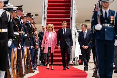 Ce ținute au ales Brigitte Macron și Melania Trump