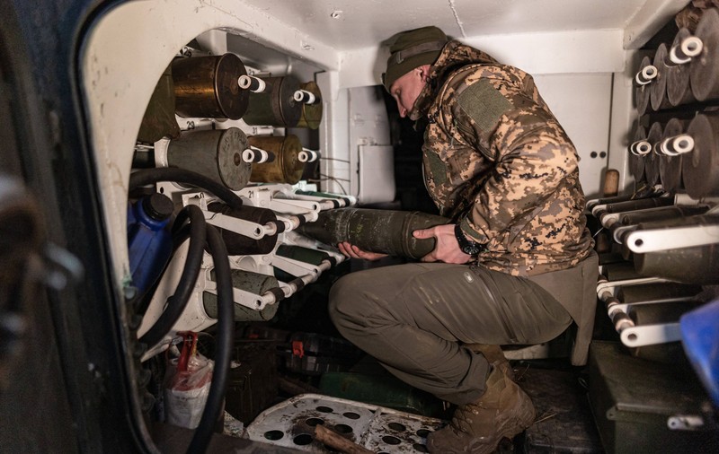 Doar unu din 10 obuze de 120 mm fabricate în Ucraina explodează pe front. Defecțiunea uriașă, investigată de Ministerul Apărării