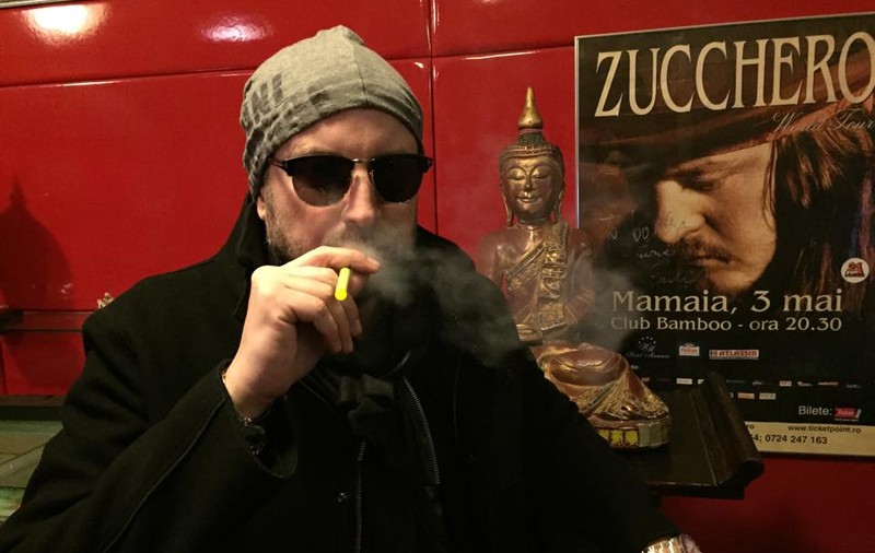 Cătălin Botezatu FUMEAZĂ ceva DE NEIMAGINAT | FOTO