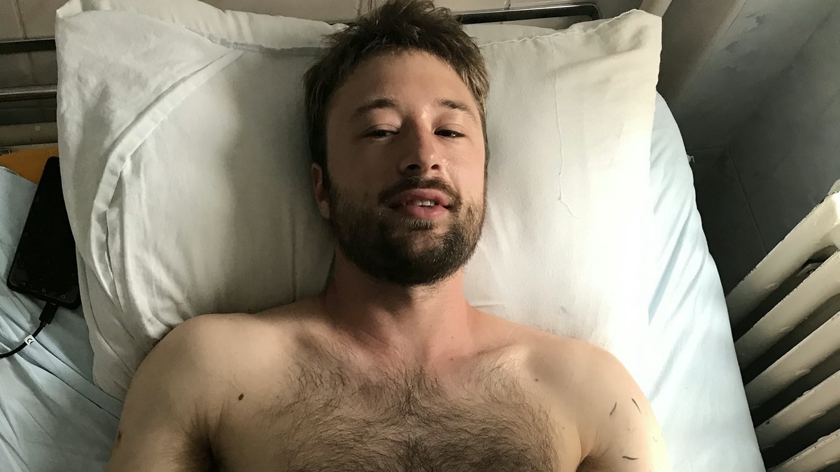 Cum i-a salvat o britanică viața iubitului ei atacat de un urs. Incidentul a avut loc în România FOTO: Northfoto