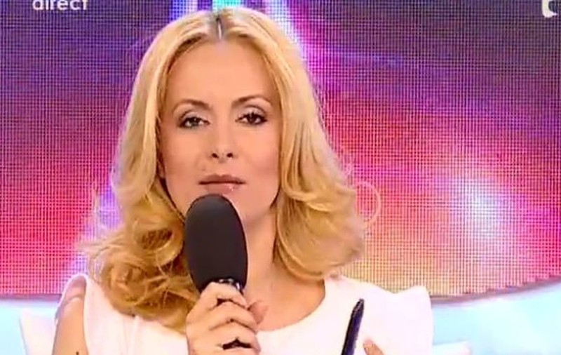 DIN CULISE! SIMONA GHERGHE abia AŞTEAPTĂ pauzele de publicitate ca SĂ FACĂ ASTA!