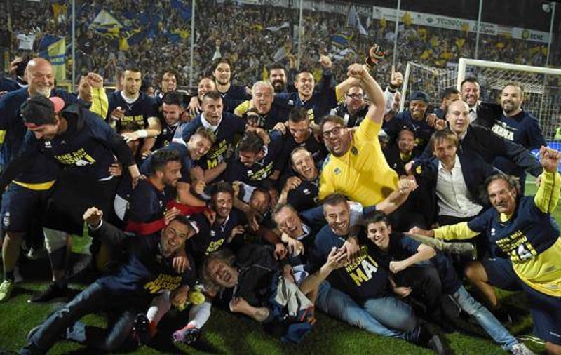 Parma a promovat în Serie A, George Pușcaș a retrogradat cu Novara în Serie C