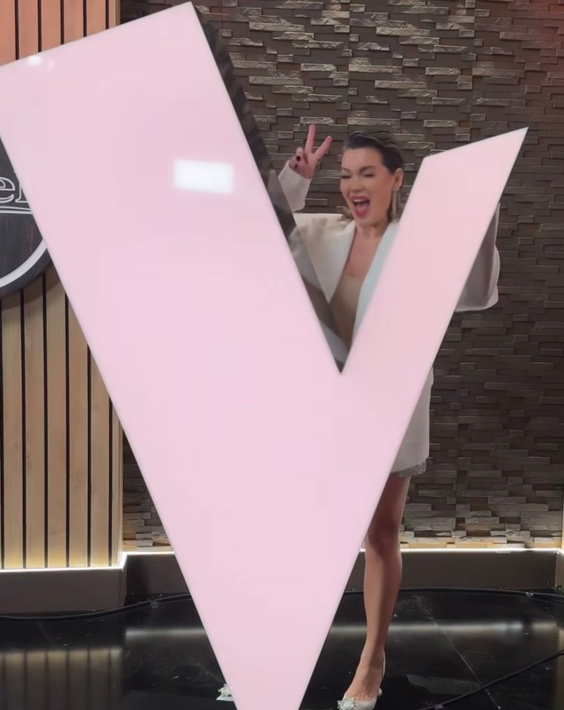 După MasterChef, Gina Pistol s-a alăturat și altei emisiuni de la Pro TV: „Vă uitați, da?”. I-a luat locul Alinei Ceușan