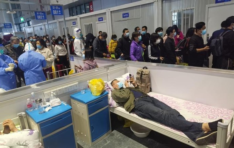 Furie în Shanghai, după ce un vârstnic declarat mort și băgat în sac a fost găsit în viață