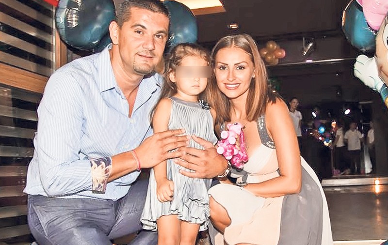 Roxana Sârbu nu şi-a putut vedea fetiţa de Crăciun