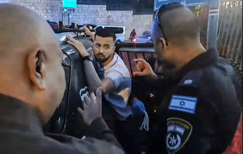 Poliția israeliană a intrat într-un domeniu francez din Ierusalim și a arestat doi jandarmi în timpul vizitei ministrului de externe Jean-Noël Barrot | VIDEO