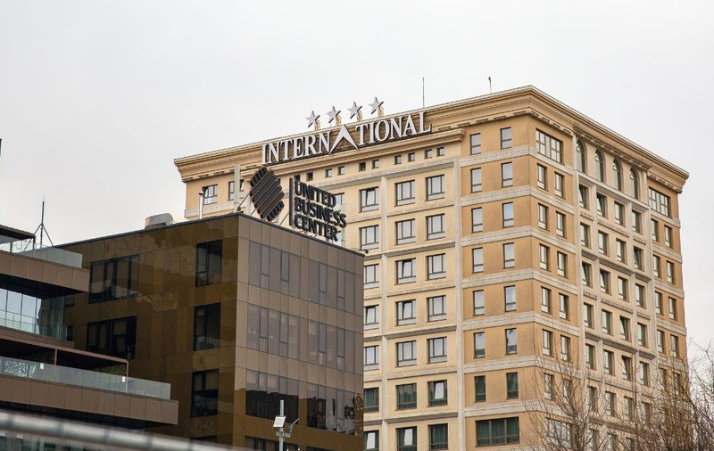 Inteligența artificială și digitalizarea redesenează viitorul hotelurilor din România. Federația Industriei Hoteliere propune raportare unică și noi meserii. Sursă foto: Shutterstock