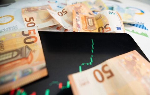 Adrian Codîrlașu estimează un euro de 5,4-5,5 lei anul viitor și explică presiunea asupra leului