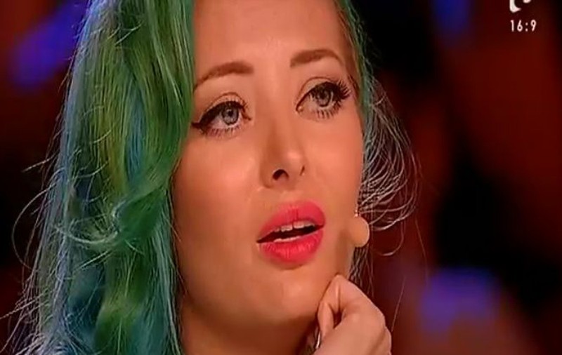 Delia dă din casă! N-o să crezi ce face ca să scape de spălatul farfuriilor