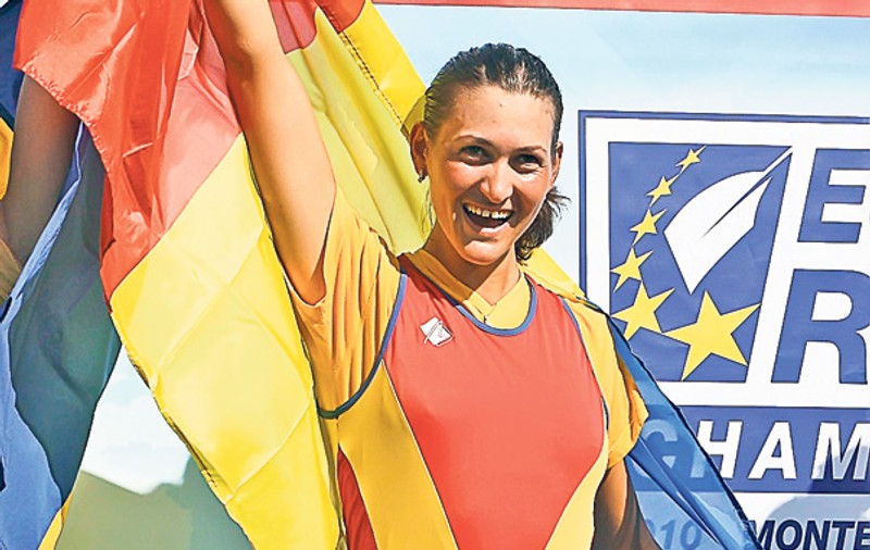 Camelia Lupaşcu, campioană continentală la dublu rame în 2012, a revenit în barca de 8+1 la CE de canotaj de la Sevilla: «Vrem două medalii de aur»