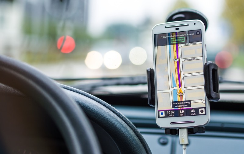 Aplicațiile mobile pentru taxi vor funcționa în continuare în București. Judecătorii au decis că sunt legale