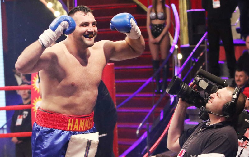 Cristian Ciocan își pune vineri în joc centura europeană WBO la categoria grea. Românul şi-a păstrat trofeul