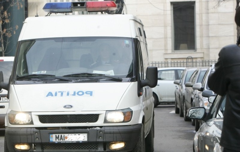 Hoți prinși în Capitală cu focuri de armă