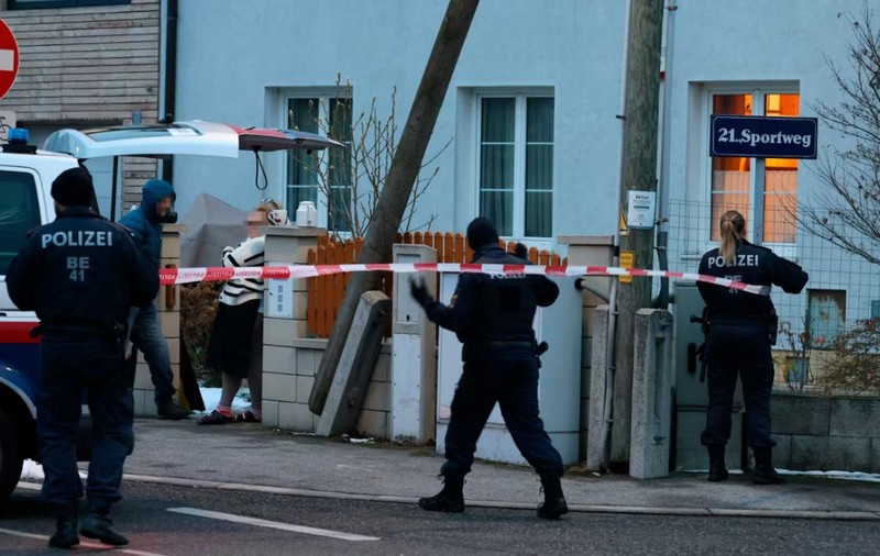 Un român a fost împușcat din senin, pe stradă în Austria: atacatorul său avea un întreg arsenal în casă