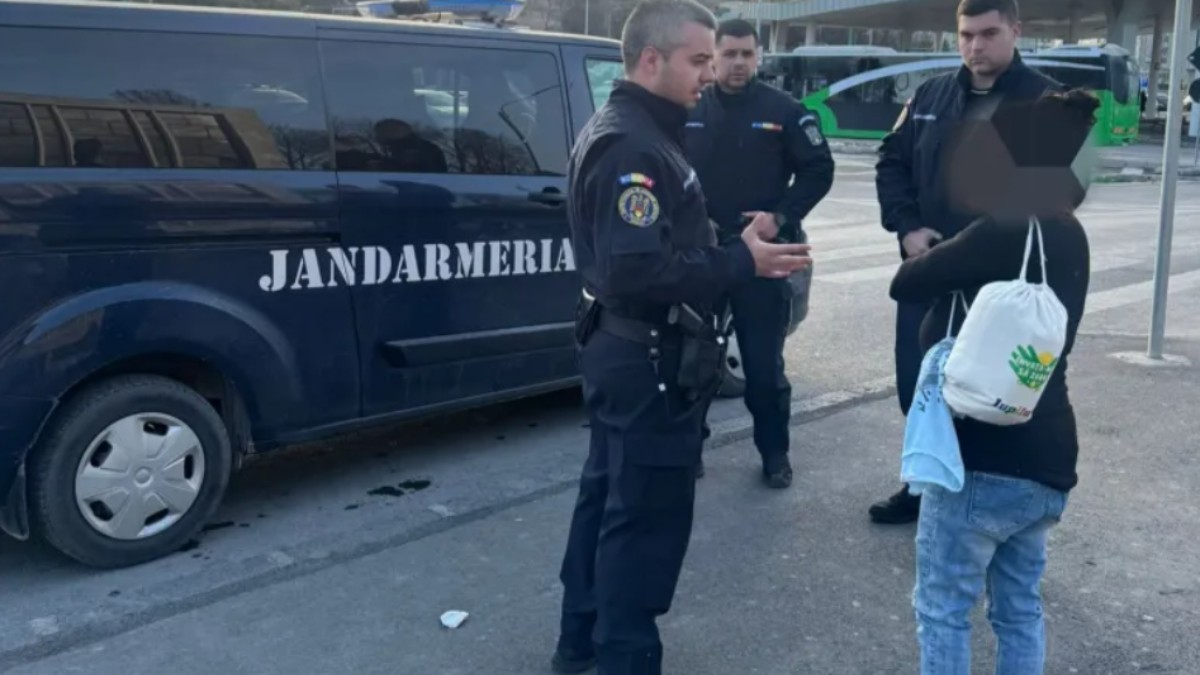 O pacientă care a fugit din Maternitatea Brașov, a fost adusă înapoi de jandarmi