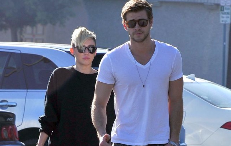 Miley Cyrus, părăsită de iubit înainte de nuntă?