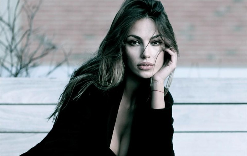 Mădălina Ghenea are un singur regret. “Acum este prea târziu”