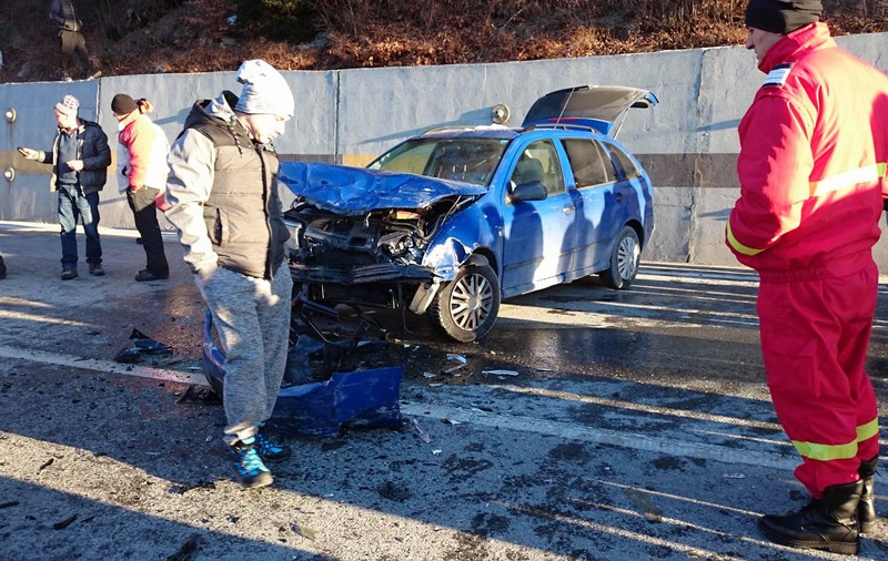 Trafic blocat pe DN1, în urma unui accident