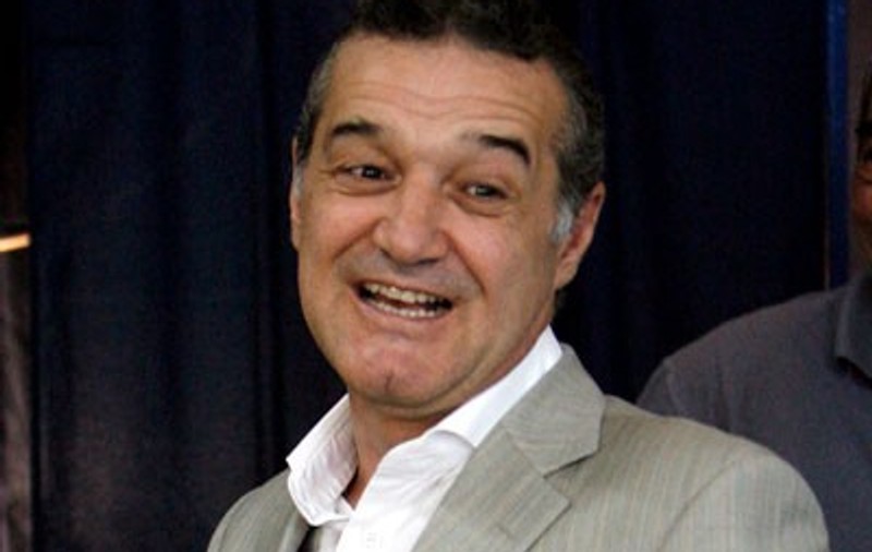 Becali: "O să pun bodyguarzii să-l dezbrace pe MM, să văd dacă are păsărică"