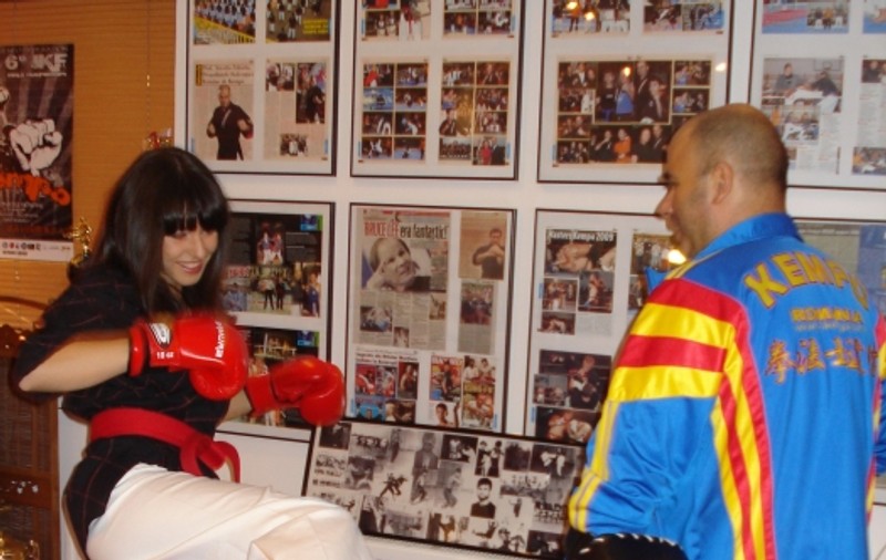 Uite ce artiste de la noi au devenit luptătoare kempo! | FOTO  