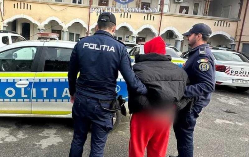 În Craiova, un bărbat urmărit internațional pentru trafic de migranți a fost prins cu ajutorul aplicației eDac