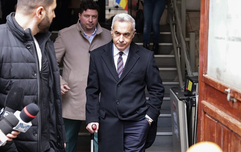 Călin Georgescu a contestat controlul judiciar la o judecătorie de sector, și nu la o instanță superioară. Ce strategie urmărește