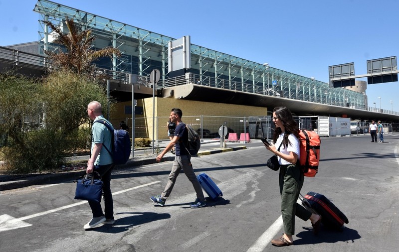 Avertizare MAE pentru românii care vor să meargă în Sicilia: Probleme cu zborurile pe aeroportul din Catania