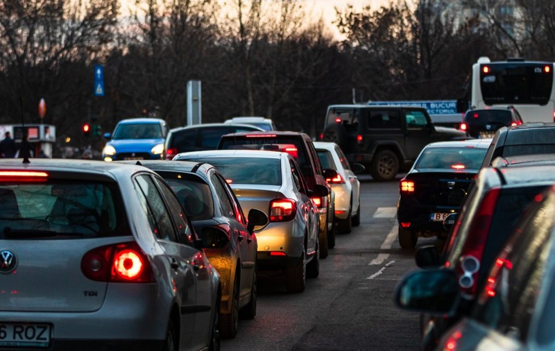 Trafic restricţionat în Bucureşti, în weekend, pentru procesiunea de Florii şi semimaraton. Care sunt zonele vizate
