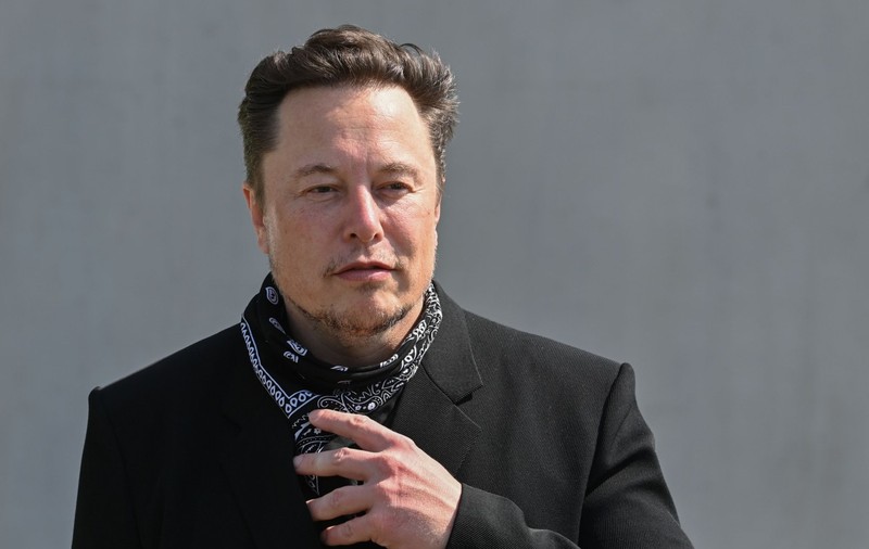 Threads bate X-ul lui Elon Musk pe mobil pentru prima dată și își consolidează creșterea prin integrarea cu Instagram